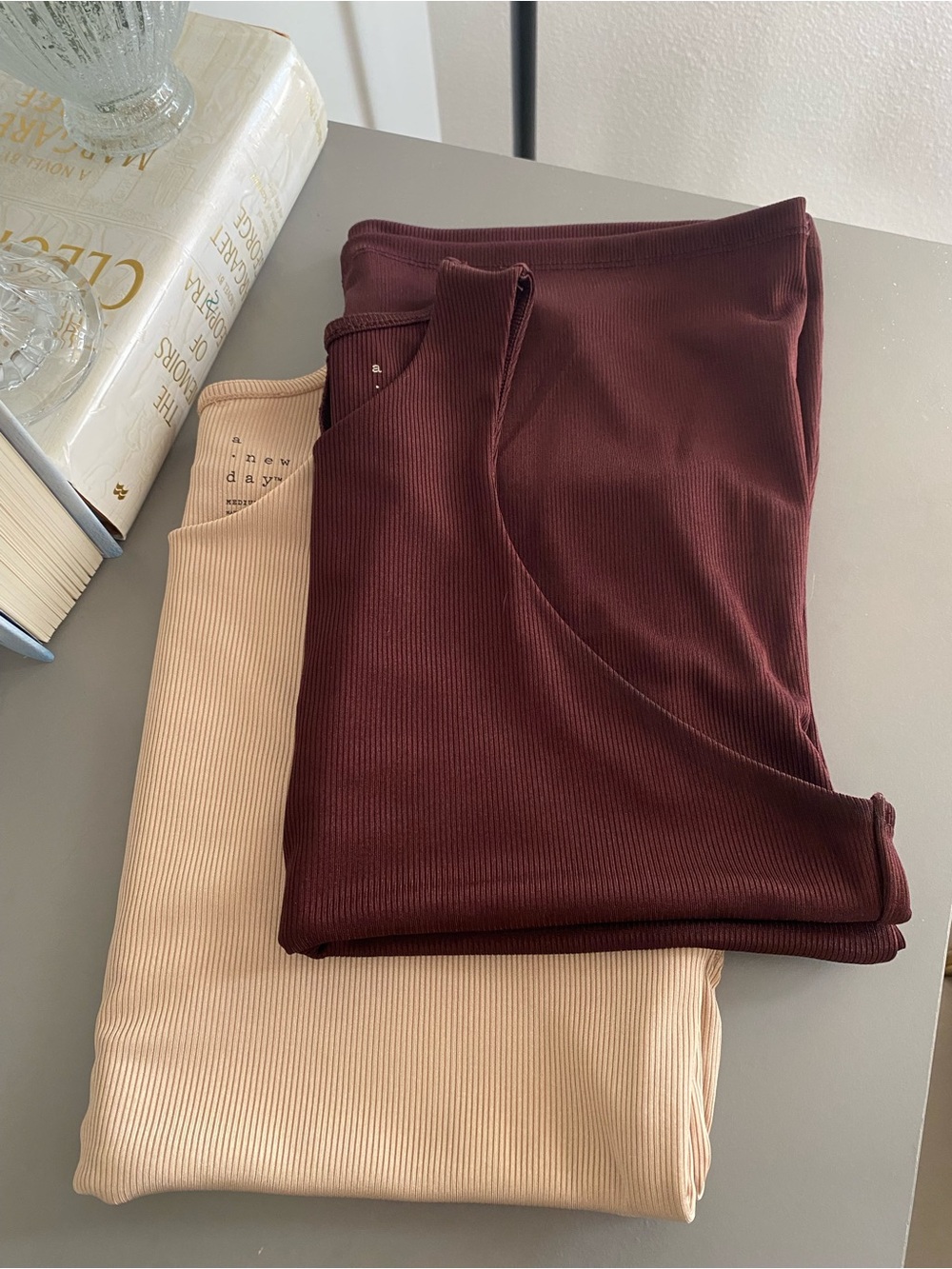 a new day Ribbed top Set- Burgundy & Beige/LN